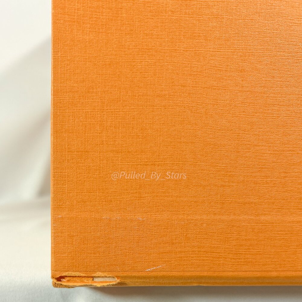 LOUIS VUITTON Large Orange Foldover Magnetic Gift Box w/ Handle (17" x 23" x 9") - Picture 11 of 16